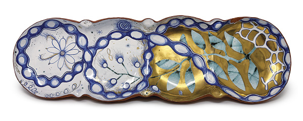 3 Liz Quackenbush's 4-Lobed Dish, 20 in. (50.8 cm) in width, press-molded earthenware, majolica, fired in oxidation to cone 04, gold luster, 2001.