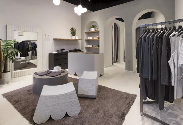 9 Kelsie Rudolph’s commissioned tables (foreground) made for Lunya, a clothing store in Chicago, Illinois.