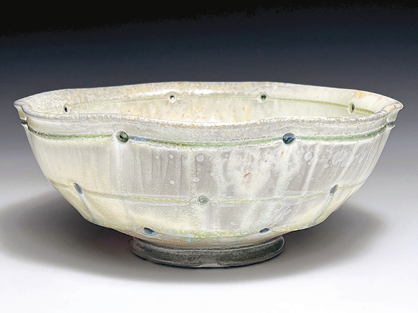 19 Andrew McIntyre’s perforated bowl (alternate view).