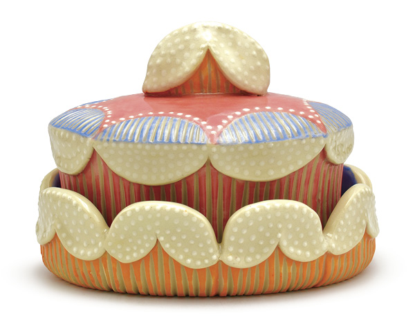 Maddie Gage’s butter dish, 7 in. (17.8 cm) in length, B-Mix clay, underglaze, porcelain slip, clear glaze, fired to cone 6, 2025.