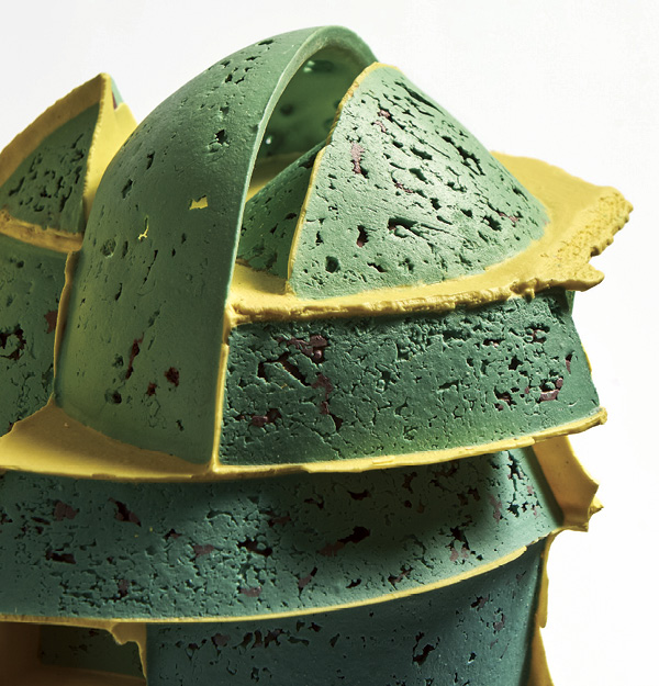Kyle Johns’ Gravitic Drift (detail), 23 in. (58.4 cm) in height, slip-cast pigmented porcellaneous stoneware, fired in oxidation to cone 6, 2026. Photo: Andrew Castañeda.