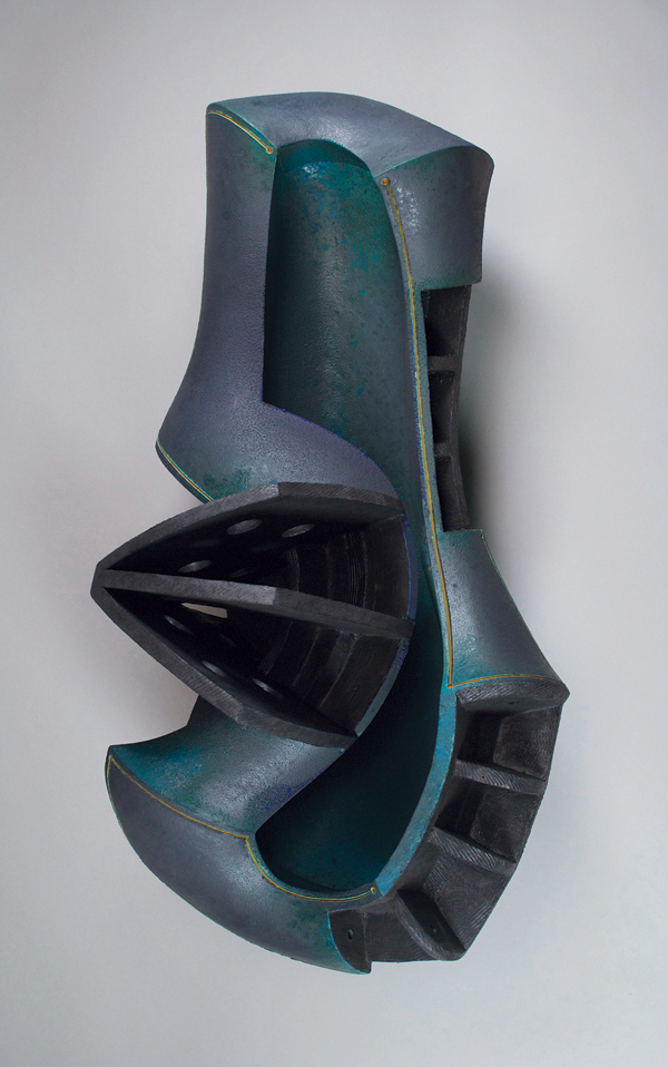 2 Brian Kakas’ Architectonics: Hull Improv, 35 in. (89 cm) in length, clay, 2015.