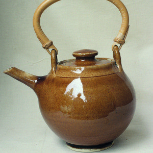 Basic Teapots by Ivor Lewis