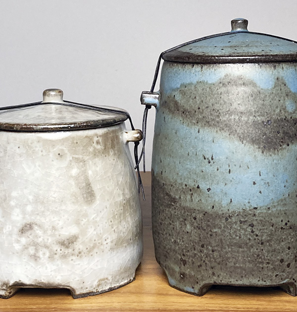Coffee/tea jars, left jar: 5½ in. (14 cm); right jar: 7 in. (18 cm) in height, stoneware, gas fired in a reduction kiln, 2023.