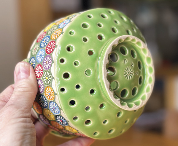 Slab-Built Tomato Bowl by Amy Brummond - bottom view