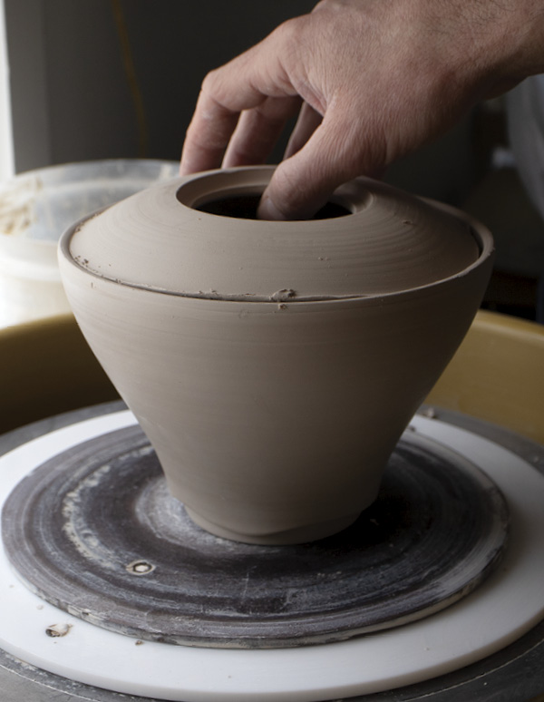 4 Attach the shoulder/lid socket to the trimmed teapot base.