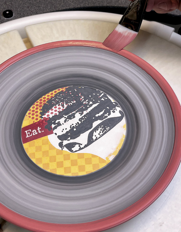 34 The last part to be glazed is the rim edge with a red glaze.