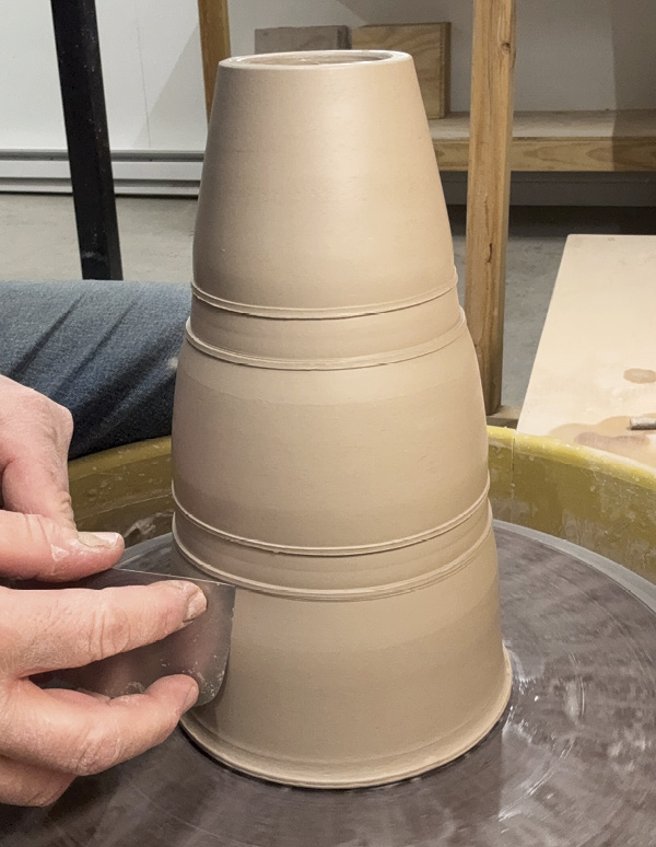 4 Continue to refine the bands with sharp-cornered tools.