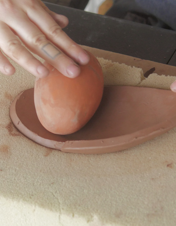 4 Over foam, gently roll a ceramic mango tool over the base to give it volume.