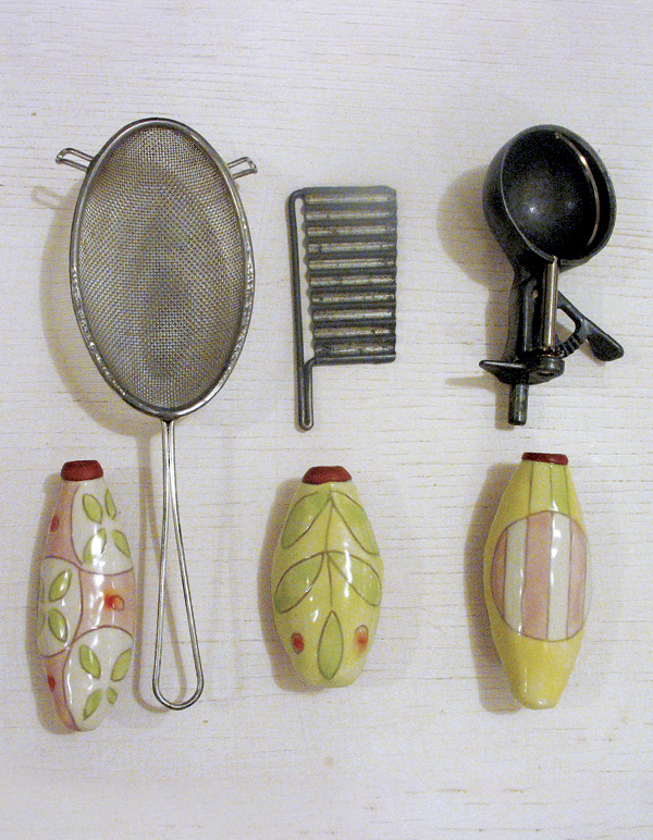 15 Check the fit and proportions of the metal components after the glaze firing.