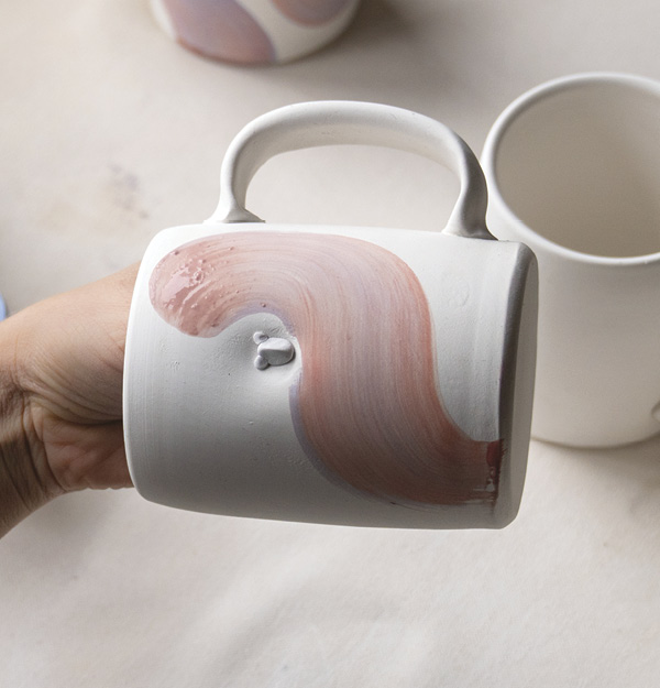 2 A layered brushstroke creates variegated color.