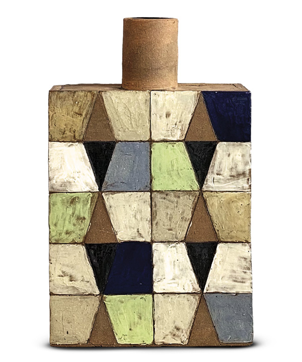 1 Catherine Satterlee’s Nelly Bottle (20.104), 2020.