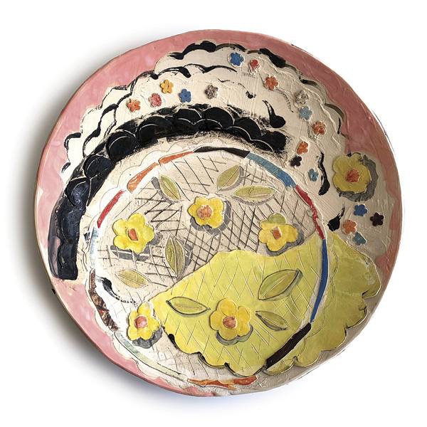 5 Catherine Satterlee’s Daisy Plate (20.61), 2020.