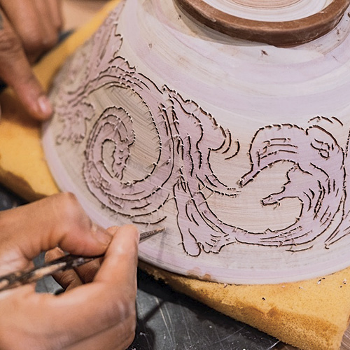 In the Studio: Rhythmic Decoration by Turiya Gross article thumbnail