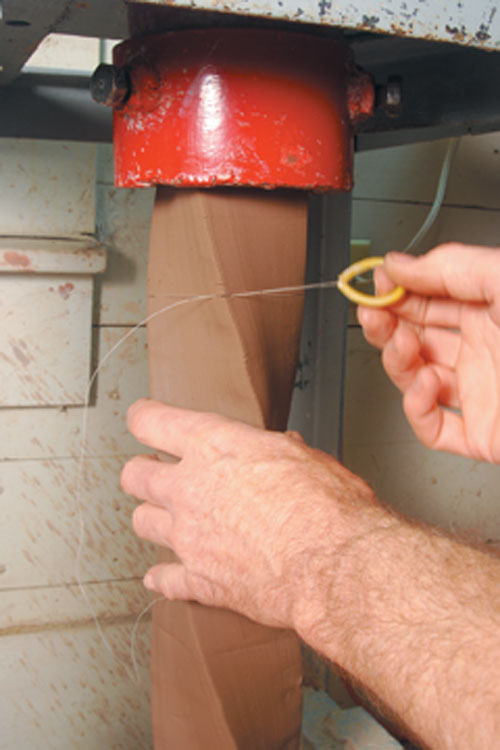 Fig.2 Use a piece of monofilament fishing lien to cut the extrusion.