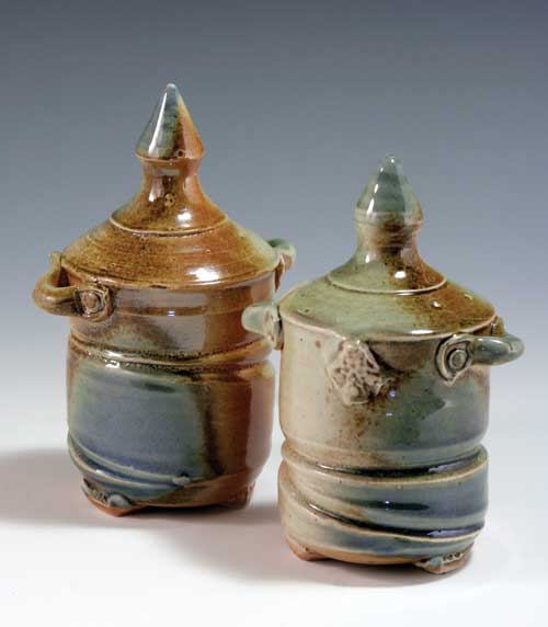 How to Make a Stopperless Salt and Pepper Shaker on the Pottery Wheel
