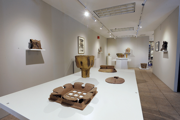 5 Installation view of Rosen’s exhibition “Holding the Line: Ceramic Sculpture by Stanley Rosen” at the Bennington Museum in Bennington, Vermont, spring 2017. Photo: Peter Crabtree. 