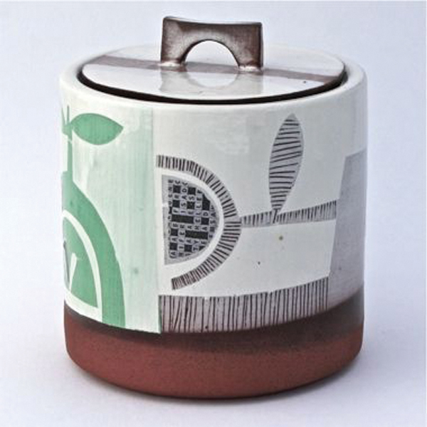 5 Karen McPhail’s lidded jar, 8 in. (20 cm) in height, earthenware, slip decorated, fired to 1976°F (1080°C), hand-turned oak lid. 