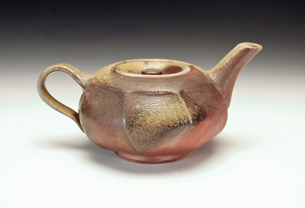 2 Jared Zehmer’s faceted teapot, 9 in. (23 cm) in length, stoneware, natural wood-ash flashing.