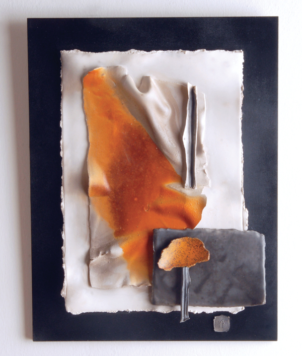 5 Fogli Narranti, wall piece, raku dolce, 2012.