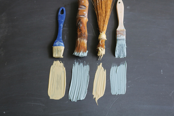 1 Brushes and their marks: A) silicone brush; B) handmade bamboo brush; C) fly swot brush; D) hardware store paint brush.