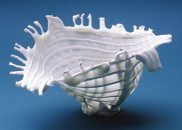 3 Vessel 5 in. (13 cm) in height, clay, glaze, 1985. 