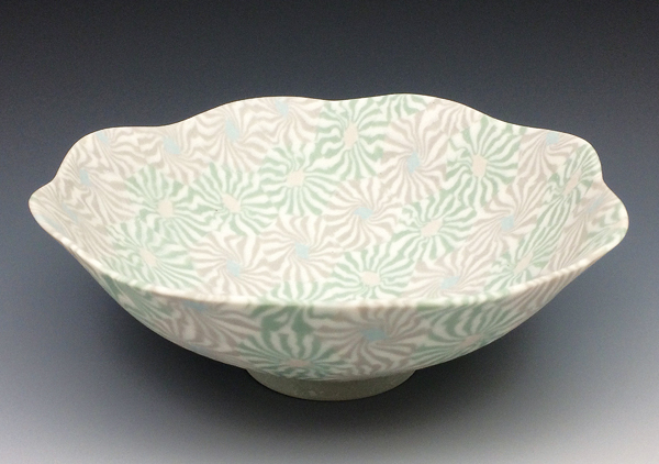  8 Green gray swirl, 16 in. (41 cm) in diameter, handbuilt nerikomi porcelain, fired to cone 6, 2017. Photo: General Fine Craft. All work: handbuilt nerikomi porcelain, fired to cone 6.