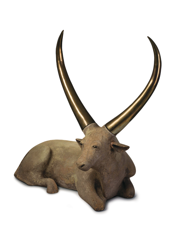 1 Loet Vanderveen’s Bull, 3 ft. 7 in. (1.1 m) in height, ceramic, bronze, 1979.