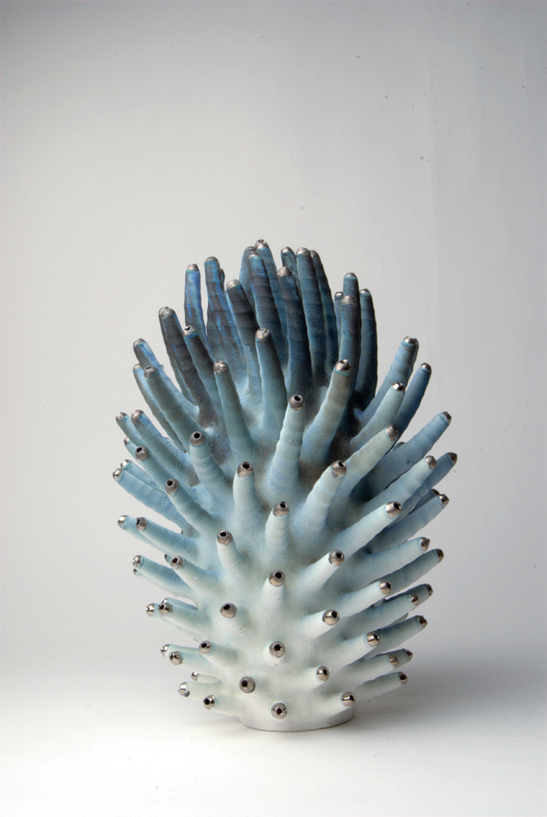 1 Small Green Polyphyllia, 9¾ in. (25 cm) in height, porcelain, glaze, platinum, 2018.