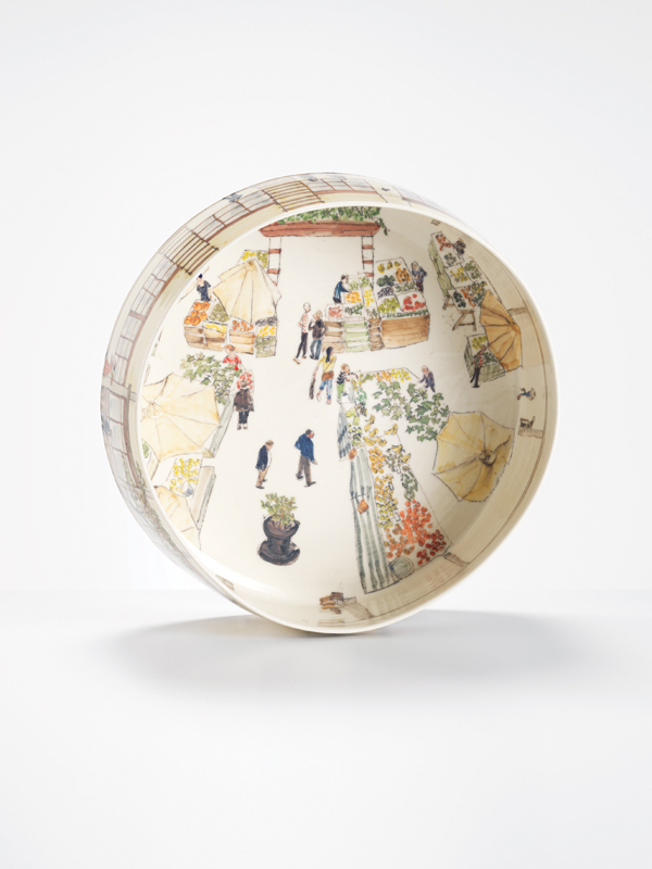 2 Helen Beard’s Mercado dos Lavreores, 14 in. (36 cm) in diameter, wheel-thrown, hand-painted porcelain, fired to 2246°F (1230°C), 2017. Photo: Michael Harvey.