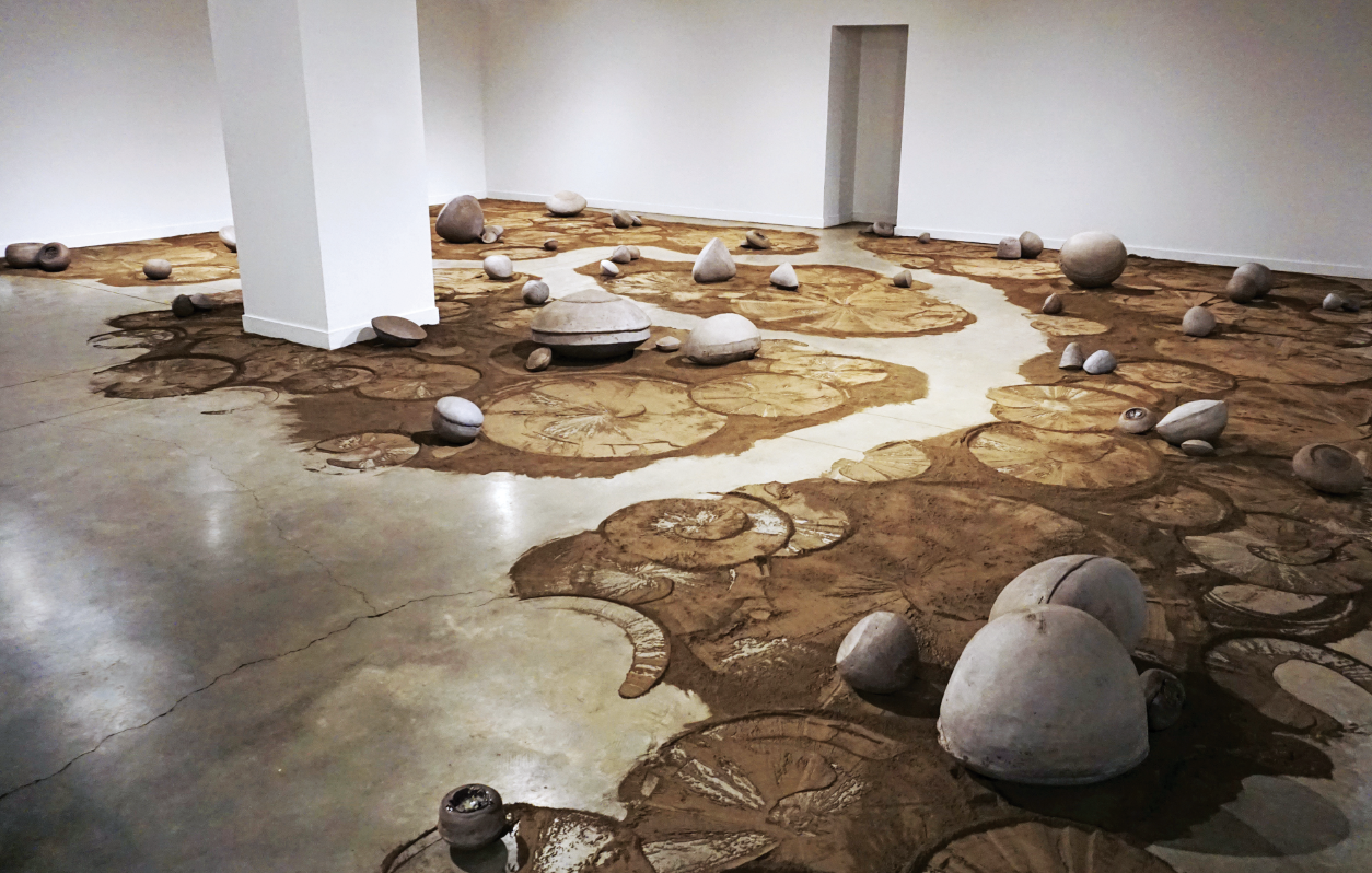 2 Wander|Wonder 39 ft. (12 m) in diameter, handbuilt earthenware (raw and fired), terra sigillata, frit, plaster, fired to cone 02 in oxidation, drawings in raw clay, 2018. 