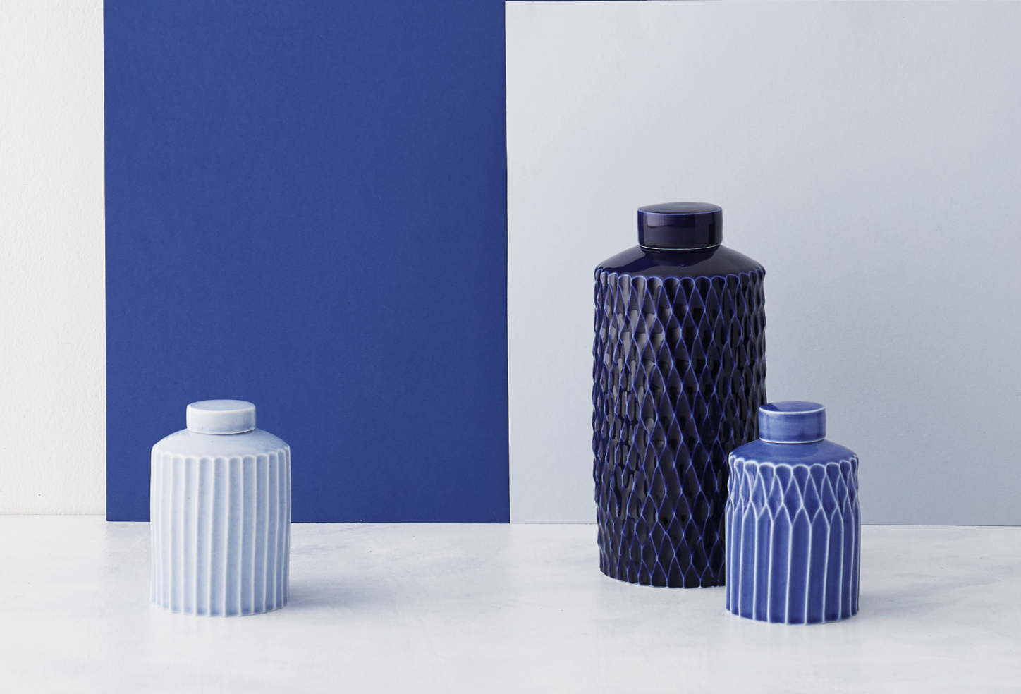 3 Fluted ginger jars, to 7 3/4 in (20 cm) in height, wheel-thrown and hand-carved porcelain. Photo: Yeshen Venema.