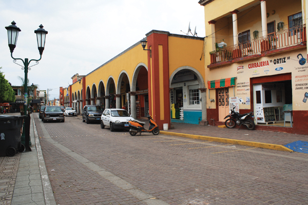 6 Los portales (porticos) in Tarimoro, Guanajuato, Mexico. Photo: Silvia Celeste Martinez.