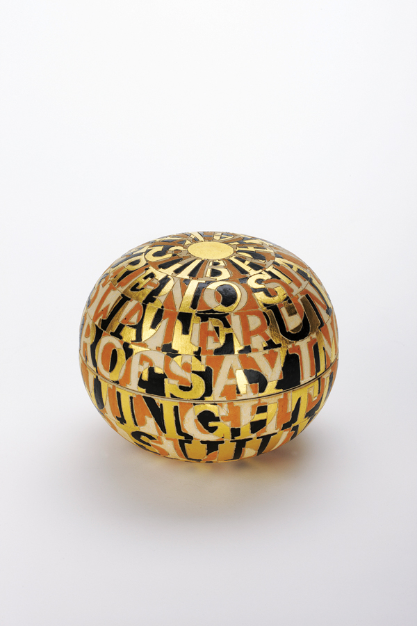 4 Bo Kristiansen’s lidded jar, compressed, spherical ceramic, 1980. Donated by the G. and K. Bruch Collection. 