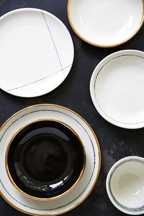 8 Design options in the Gramercy dinnerware collection. 