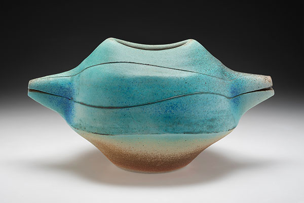 3 Karen Karnes’ vessel, 10½ in. (27 cm) in height, glazed stoneware, 1990.
