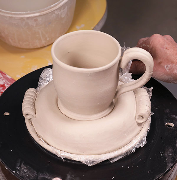 15 Slowly dry the finished cookie warmer and cup together.