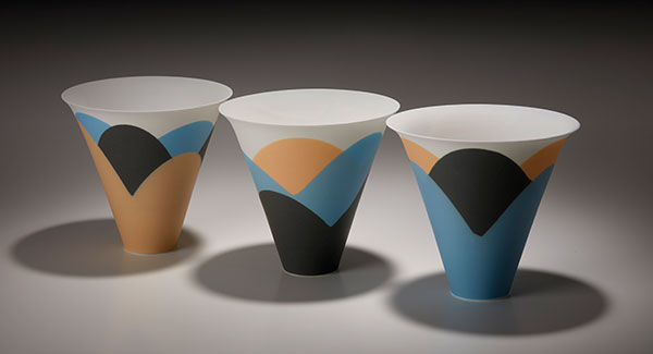 porcelain-today-sasha-wardell-tide-vases