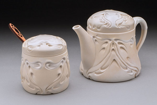Ivory Nouveau Tea and Honey, to 4 1/2 in. (11 cm) in height, 2019. All pieces: porcelain, soda fired to cone 7. Photo: Eddie Ing.