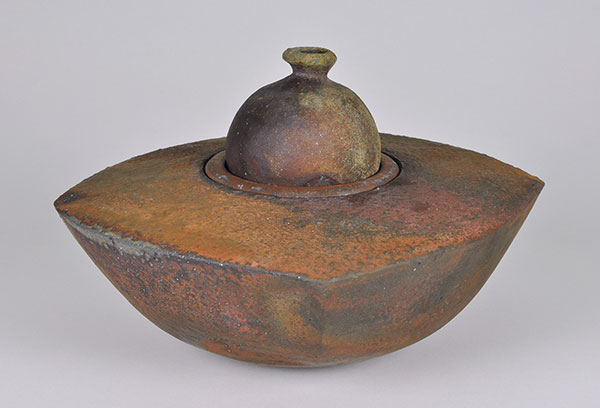 5 Trevor Dunn’s Reliquary for Mezcal Cántaro and Cups, 14 in. (36 cm) in height, iron-rich stoneware, wood fired, reduction cooled.