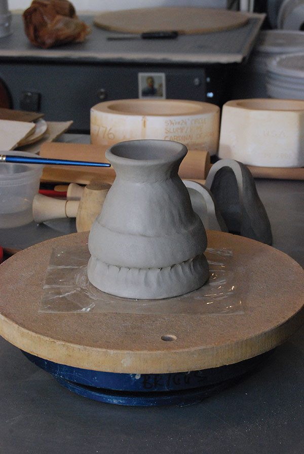 How to Make a Pinched Vase Form from a Solid Lump of Clay