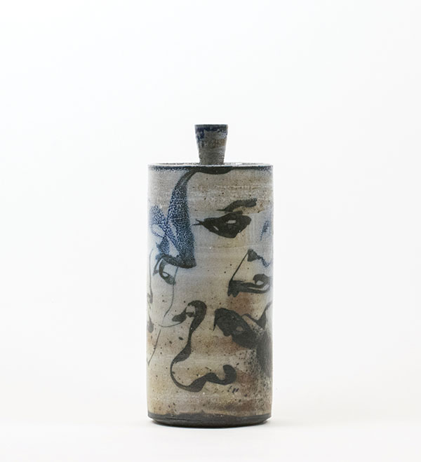 3 Andrew Smith and Grayson Fair’s Faces of Augusta, 9¾ in. (25 cm) in height, high-iron stoneware, porcelain slip, black ink, soda fired, 2020.