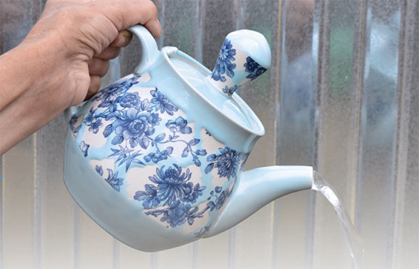 melissa-mencini-teapot-art