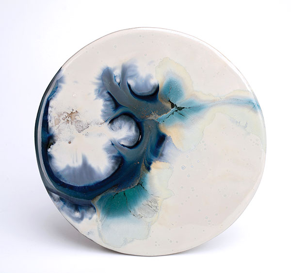 phoebe-jiakun-quiet-contentment-no-2-high-temperature-ceramic-painting-21cm-diameter-2016