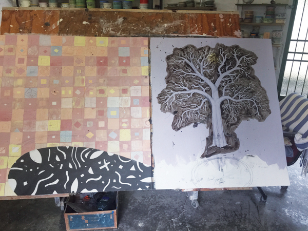 8 The tree is blocked out with a stencil.