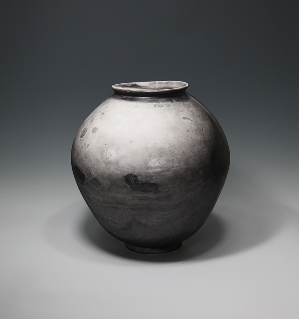 2 Sekyun Ju’s Tracing Drawing 309, 16 in. (42 cm) in height, pencil drawing on white stoneware, 2013.