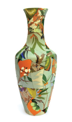  4 Zoe Hillyard’s Tropical Vase, 13¾ in. (35 cm) in height, broken ceramic shards, hand-stitched silk fabric, polyester thread, 2013. 