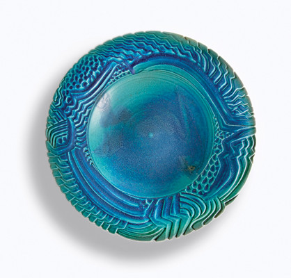 Cynthia Bringle's Platter, 17½ in. (44 cm) in diameter, stoneware, glaze, fired to cone 10 in a gas kiln.