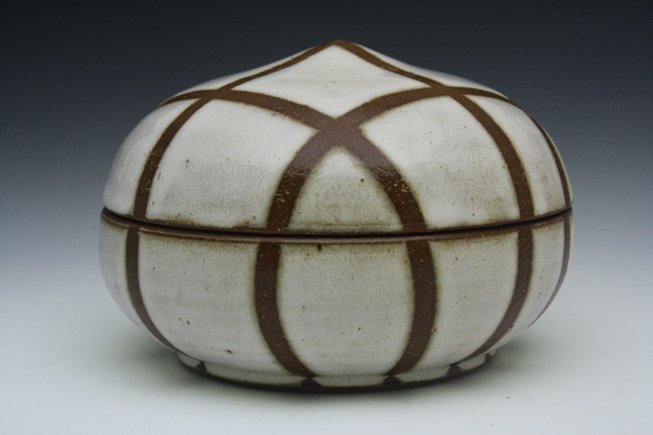 3 Grid salt box, 5 in. (13 cm) in height, brown stoneware, glaze, electric fired to cone 6, 2014.