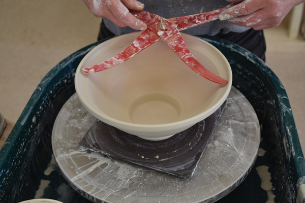 3 Measure the diameter of the gallery with calipers in preparation for making a lid for the bowl.